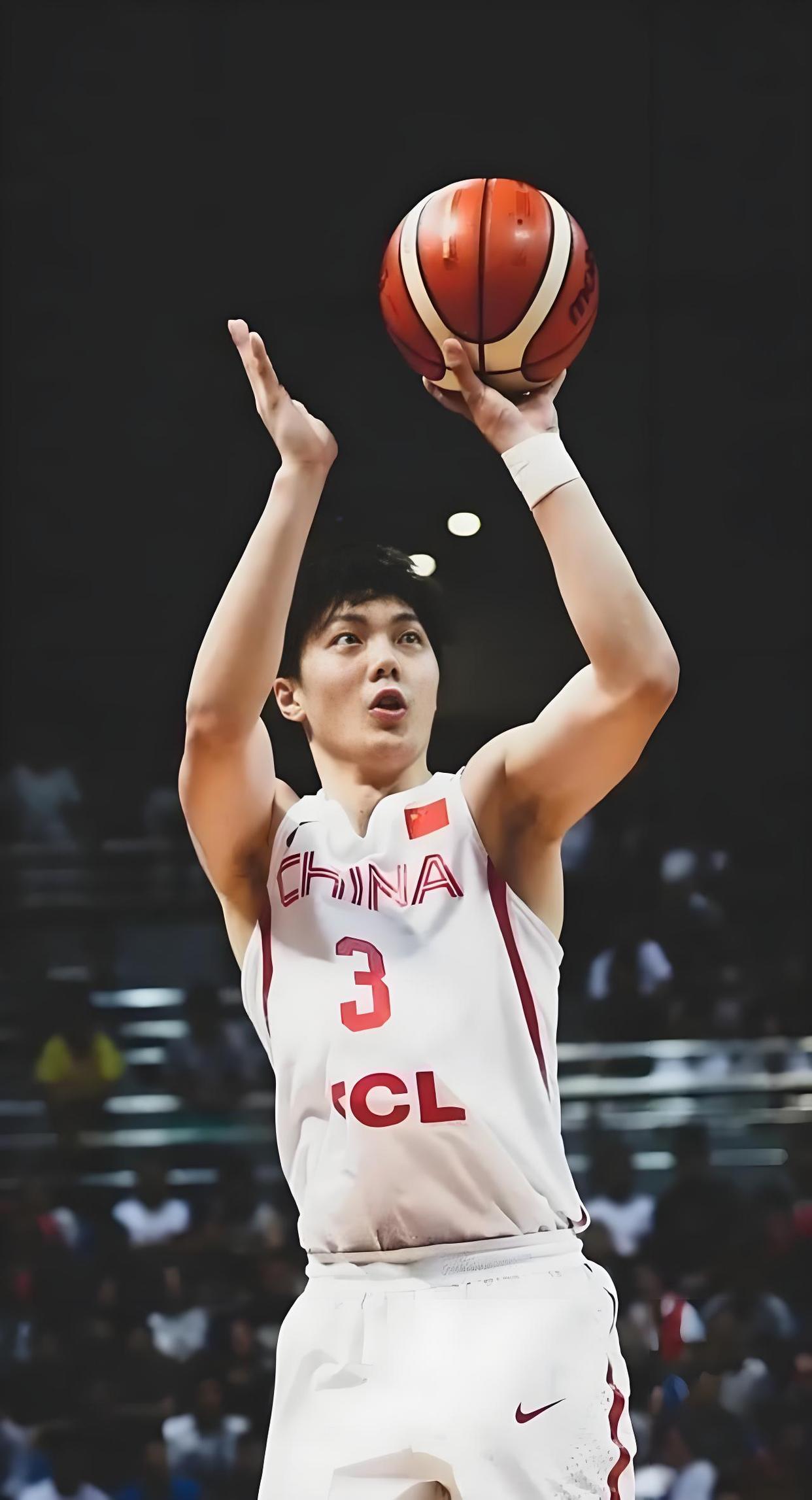 熊猫体育中国App-队员风采：球员个人表现备受瞩目的简单介绍