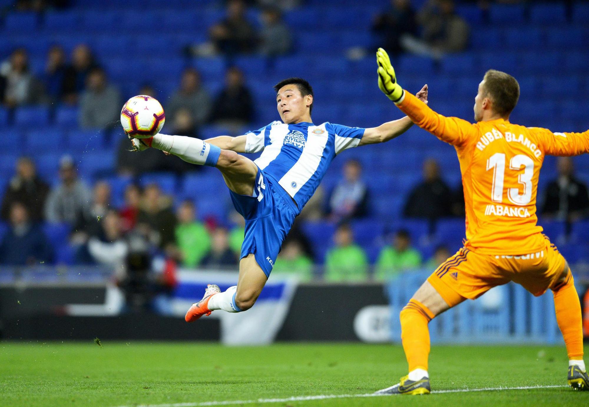 队员风采:球员个人表现备受瞩目的简单介绍 队员风采:球员个人表现备受瞩目的简单介绍