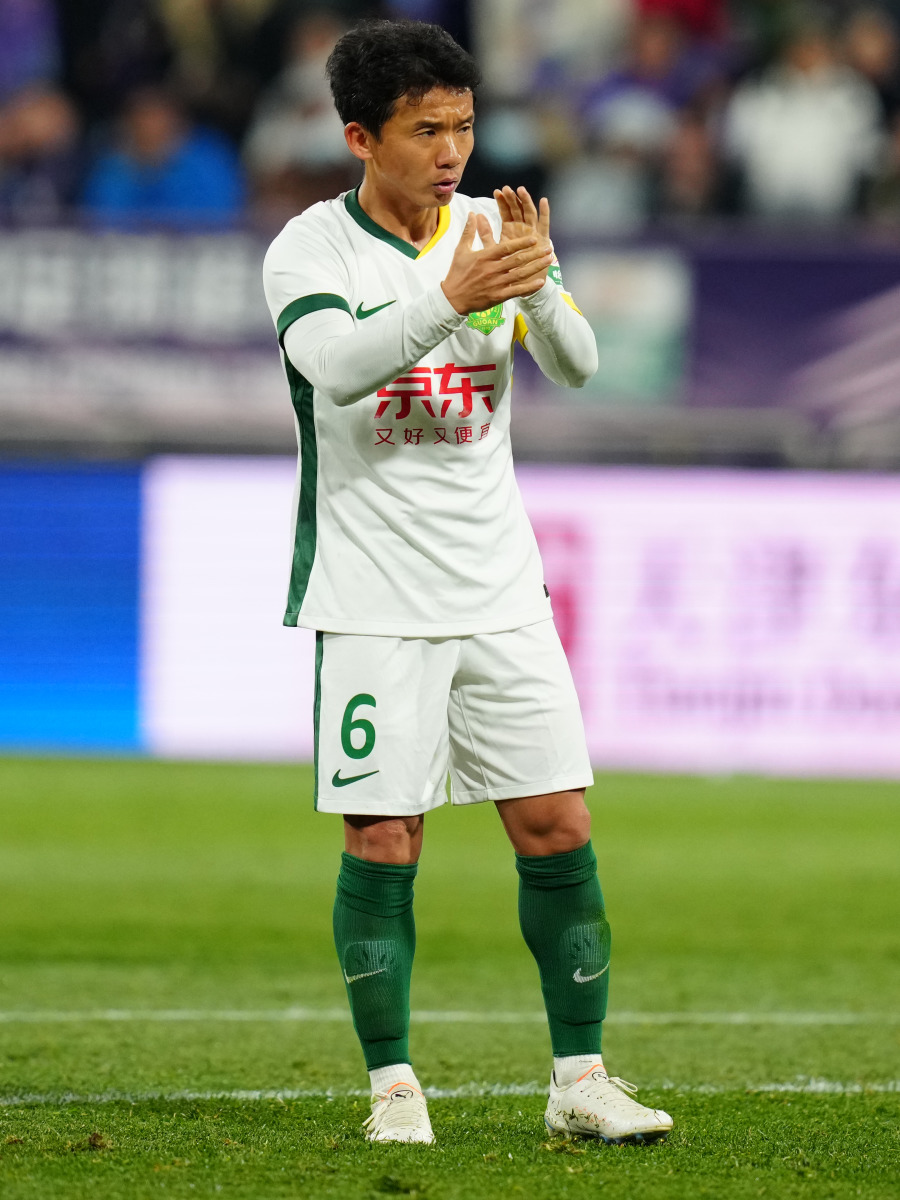 天津泰达防守略显疲态，教练组调整布阵